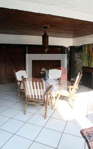Casa de condomínio à venda com 500m², 7 quartos e 2 vagas Casa de condomínio à venda com 500m², 7 quartos e 2 vagasGaragem