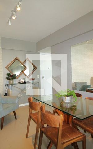 Apartamento à venda com 76m², 2 quartos e 1 vagaSala
