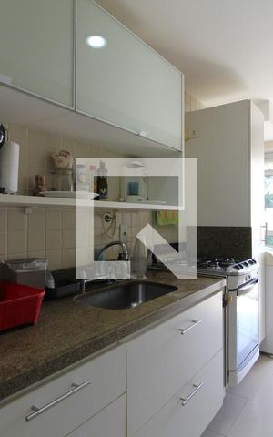 Apartamento à venda com 76m², 2 quartos e 1 vagaCozinha