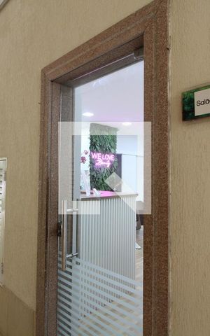 Apartamento à venda com 76m², 2 quartos e 1 vagaSalão de Beleza