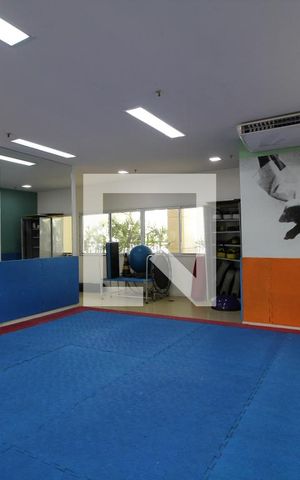 Apartamento à venda com 76m², 2 quartos e 1 vagaÁrea comum