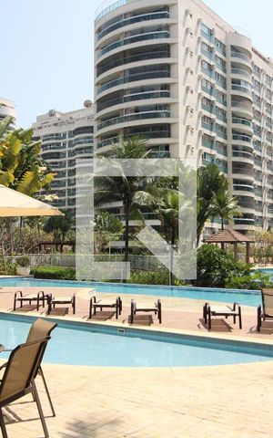 Apartamento à venda com 76m², 2 quartos e 1 vagaPiscina