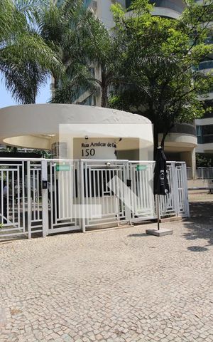 Apartamento à venda com 76m², 2 quartos e 1 vagaFachada