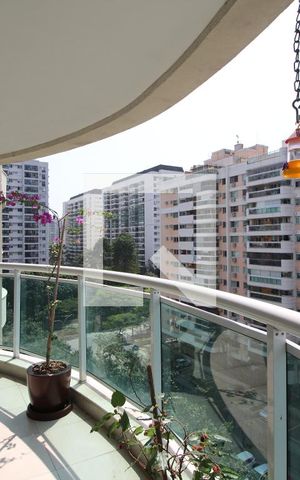 Apartamento à venda com 76m², 2 quartos e 1 vagaVaranda