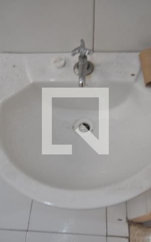 Casa para alugar com 80m², 2 quartos e sem vagaBanheiro