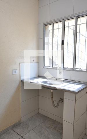 Casa para alugar com 80m², 2 quartos e sem vagaCozinha