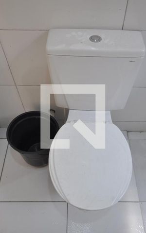 Casa para alugar com 80m², 2 quartos e sem vagaBanheiro
