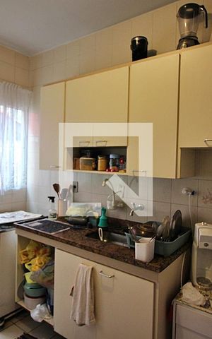Casa de condomínio à venda com 105m², 3 quartos e 2 vagasCozinha 