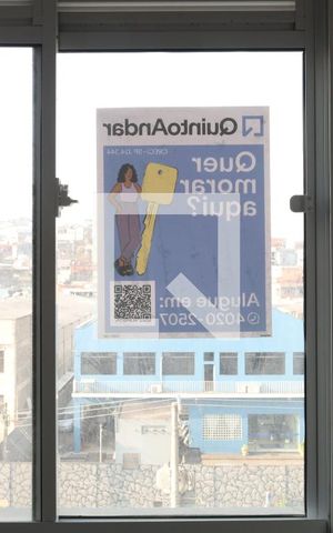 Apartamento à venda com 41m², 2 quartos e sem vagaÁrea de Serviço - Placa instalada na janela