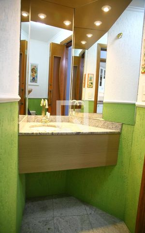 Apartamento à venda com 124m², 4 quartos e 2 vagasLavabo