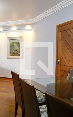 Apartamento à venda com 124m², 4 quartos e 2 vagasSala