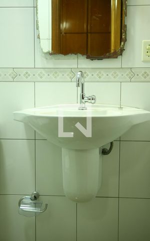 Apartamento à venda com 124m², 4 quartos e 2 vagasBanheiro Quarto 2