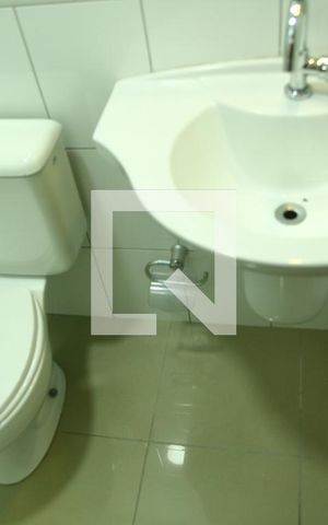 Apartamento à venda com 124m², 4 quartos e 2 vagasBanheiro Quarto 2