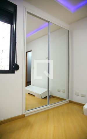 Apartamento à venda com 124m², 4 quartos e 2 vagasQuarto 4