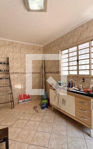 Casa à venda com 164m², 3 quartos e 3 vagas Casa à venda com 164m², 3 quartos e 3 vagasCozinha