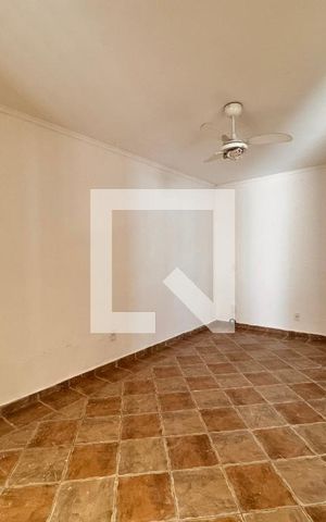 Casa à venda com 164m², 3 quartos e 3 vagas Casa à venda com 164m², 3 quartos e 3 vagasQuarto 2