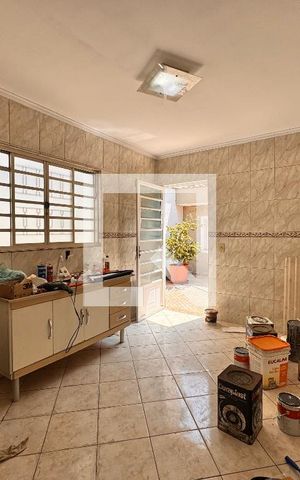 Casa à venda com 164m², 3 quartos e 3 vagas Casa à venda com 164m², 3 quartos e 3 vagasCozinha