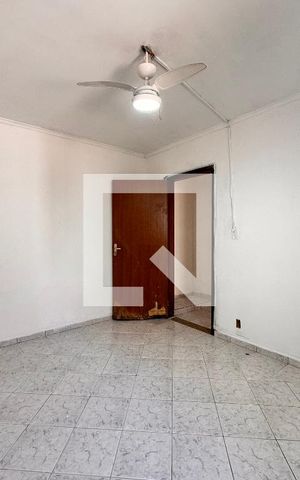 Casa à venda com 164m², 3 quartos e 3 vagas Casa à venda com 164m², 3 quartos e 3 vagasQuarto edícula