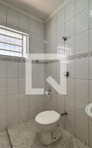 Casa à venda com 164m², 3 quartos e 3 vagas Casa à venda com 164m², 3 quartos e 3 vagasBanheiro
