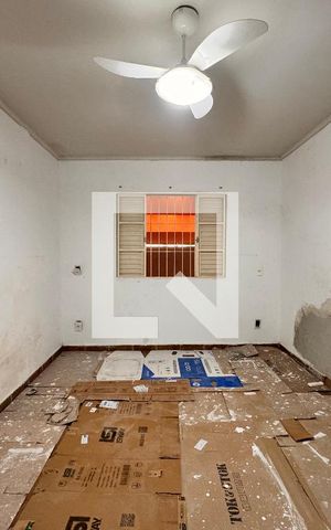 Casa à venda com 164m², 3 quartos e 3 vagas Casa à venda com 164m², 3 quartos e 3 vagasQuarto 1