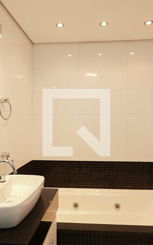 Apartamento à venda com 135m², 3 quartos e 4 vagasBanheiro da Suíte 1