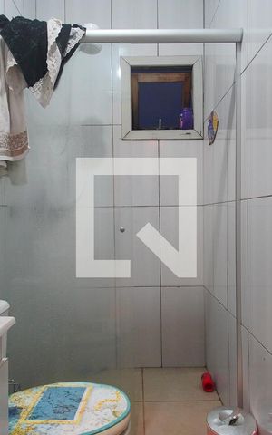 Casa de condomínio à venda com 60m², 2 quartos e 1 vaga Casa de condomínio à venda com 60m², 2 quartos e 1 vagaBanheiro 1