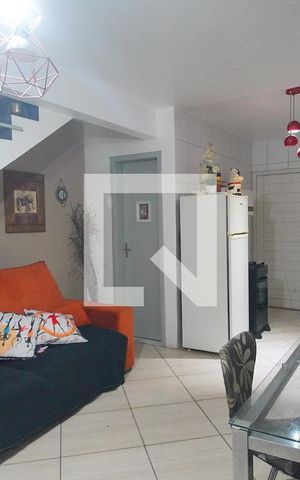 Casa de condomínio à venda com 60m², 2 quartos e 1 vaga Casa de condomínio à venda com 60m², 2 quartos e 1 vagaSala