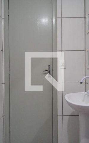 Casa de condomínio à venda com 60m², 2 quartos e 1 vaga Casa de condomínio à venda com 60m², 2 quartos e 1 vagaBanheiro 2