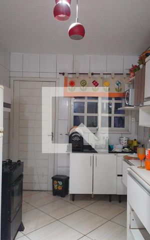 Casa de condomínio à venda com 60m², 2 quartos e 1 vaga Casa de condomínio à venda com 60m², 2 quartos e 1 vagaCozinha