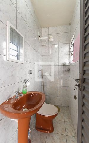 Casa à venda com 120m², 3 quartos e 2 vagasBanheiro de serviço