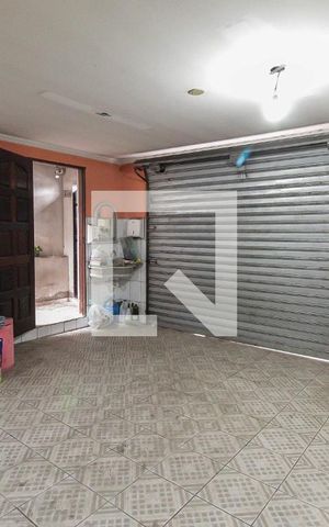 Casa à venda com 120m², 3 quartos e 2 vagasGaragem