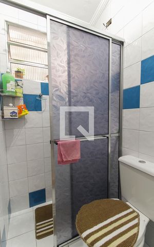 Casa à venda com 120m², 3 quartos e 2 vagasBanheiro
