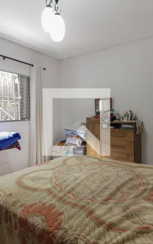 Casa à venda com 120m², 3 quartos e 2 vagasSuíte
