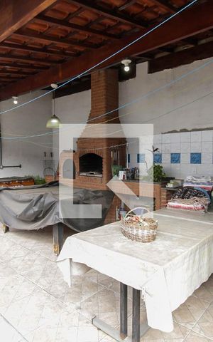 Casa à venda com 120m², 3 quartos e 2 vagasChurrasqueira