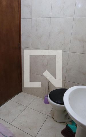 Casa à venda com 170m², 3 quartos e 2 vagasBanheiro Área externa