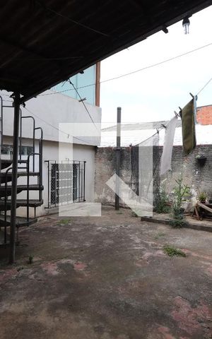 Casa à venda com 170m², 3 quartos e 2 vagasQuintal
