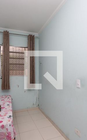Casa à venda com 170m², 3 quartos e 2 vagasSuíte