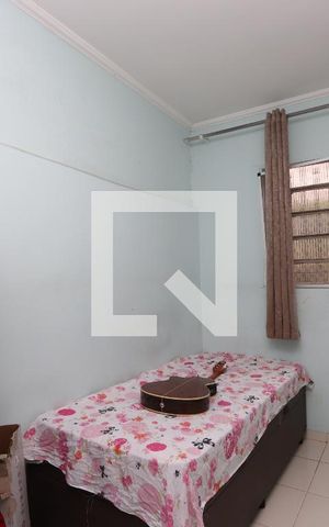 Casa à venda com 170m², 3 quartos e 2 vagasSuíte