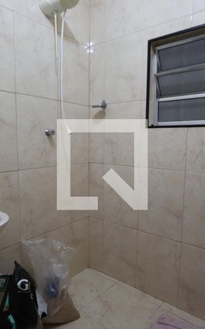 Casa à venda com 170m², 3 quartos e 2 vagasBanheiro Área externa 
