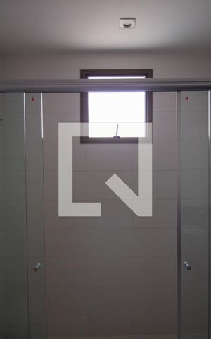 Apartamento à venda com 200m², 3 quartos e 2 vagas Apartamento à venda com 200m², 3 quartos e 2 vagasBanheiro da Suíte 2