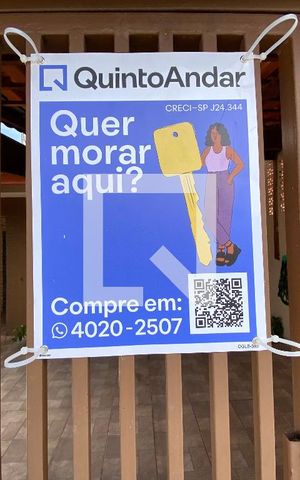 Casa à venda com 250m², 3 quartos e 3 vagas Casa à venda com 250m², 3 quartos e 3 vagasPlaquinha
