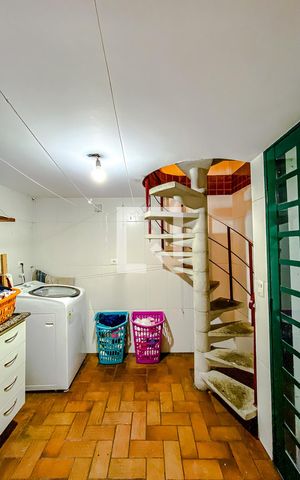 Casa à venda com 137m², 3 quartos e 1 vagaÁrea de Serviço
