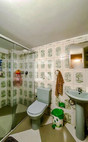 Casa à venda com 137m², 3 quartos e 1 vagaBanheiro 2