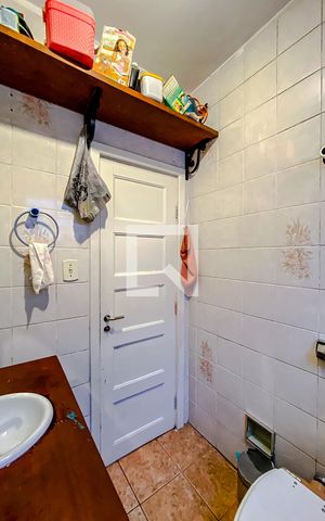 Casa à venda com 137m², 3 quartos e 1 vagaBanheiro