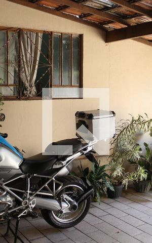 Casa à venda com 360m², 3 quartos e 2 vagasQuintal