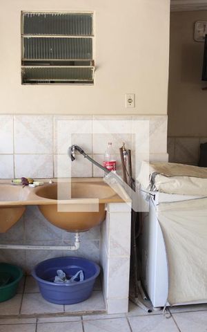 Casa à venda com 360m², 3 quartos e 2 vagasCozinha e Área de Serviço