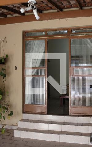 Casa à venda com 360m², 3 quartos e 2 vagasQuintal