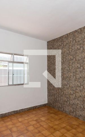 Casa para alugar com 120m², 2 quartos e 1 vaga Casa para alugar com 120m², 2 quartos e 1 vagaQuarto 1