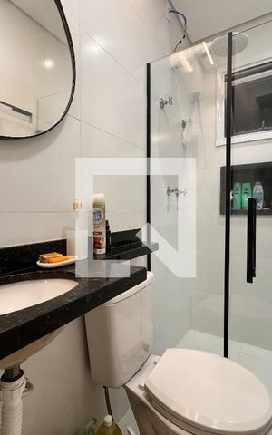 Apartamento à venda com 82m², 2 quartos e 1 vaga Apartamento à venda com 82m², 2 quartos e 1 vagaBanheiro da Suíte
