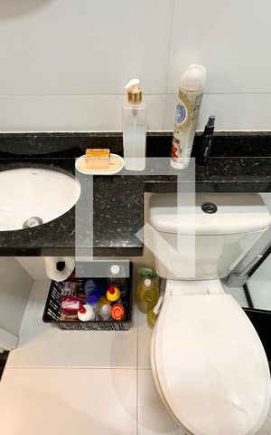 Apartamento à venda com 82m², 2 quartos e 1 vaga Apartamento à venda com 82m², 2 quartos e 1 vagaBanheiro da Suíte